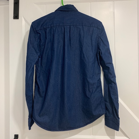 Men Gap Denim Button Down - Picture 3 of 3